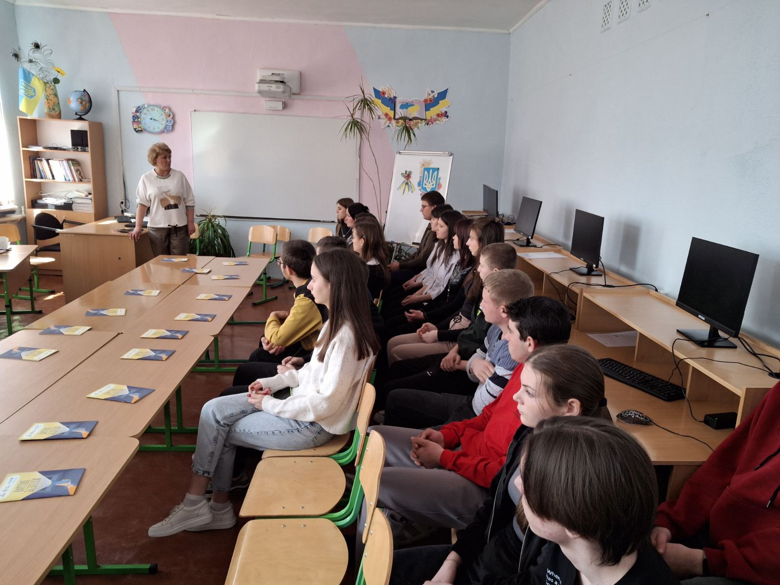 Розширена зустріч : важливість безпеки та цінність життя.