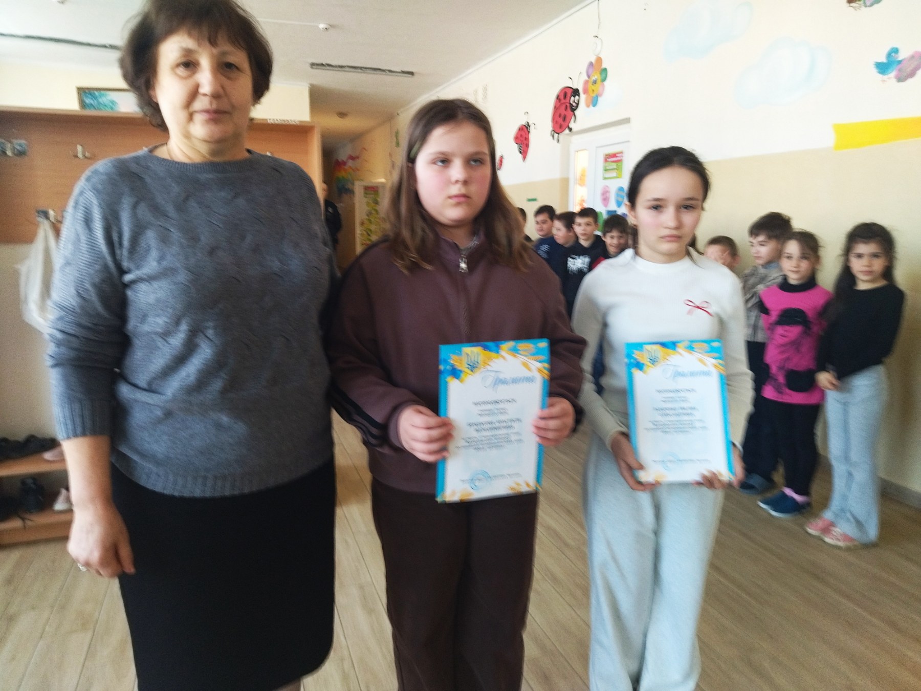 Участь учнів 3 та 4 класу у територіальному етапі Всеукраїнського конкурсу дослідницько- експериментальних робіт із природознав-ства”Юний дослідник” у Подільській міській територіальній громаді .