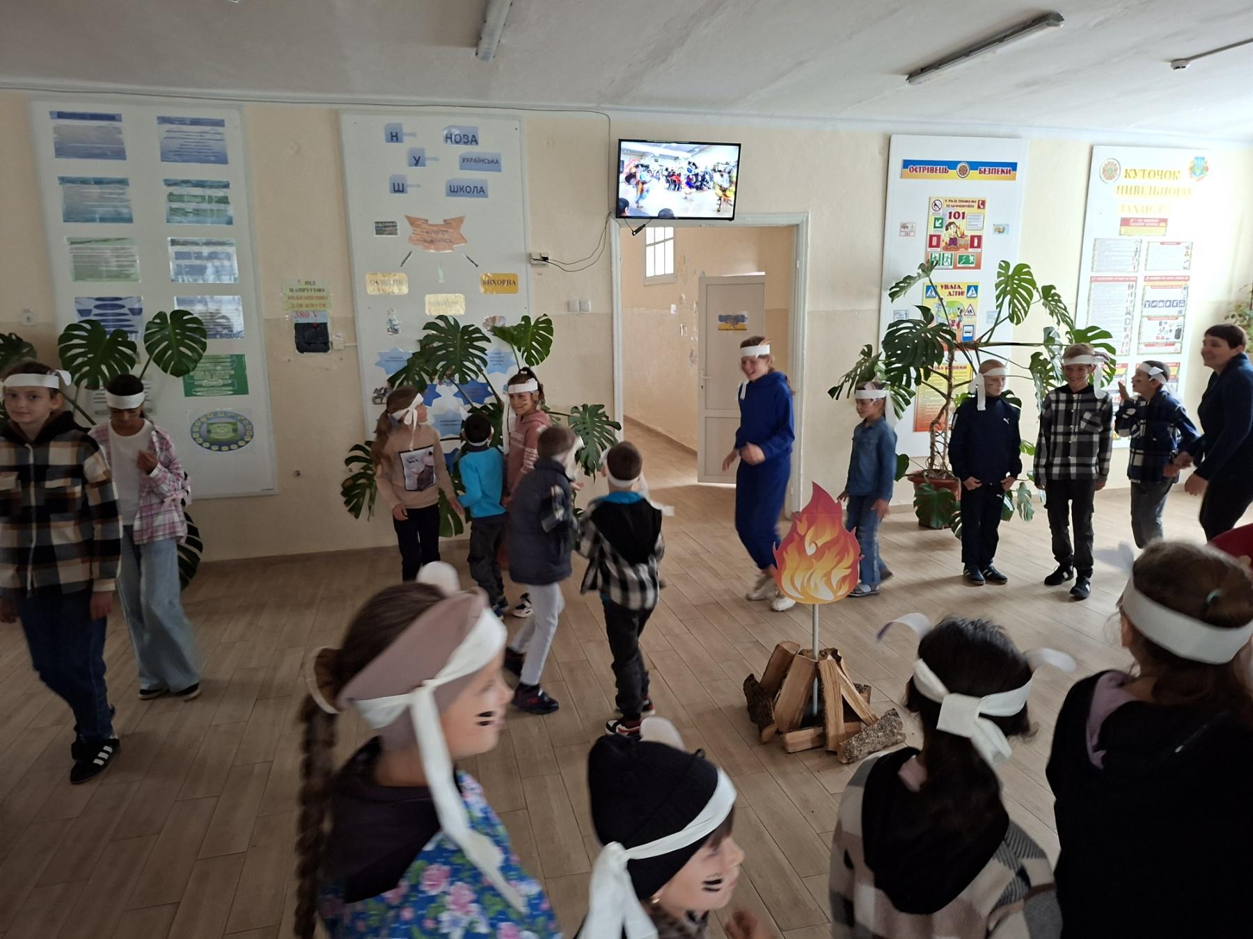 Сьогодні територія нашого табору перетворилася на справжню дику прерію, адже у нас пройшов неймовірний, галасливий та мега-активний «День індіанців»! 🌅✨